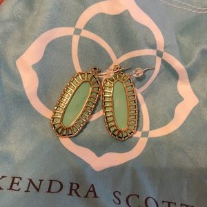 Kendra Scott Dayla Drop earrings